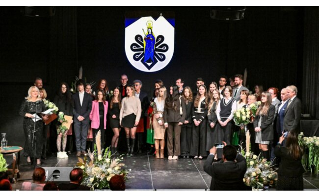 Zdjęcie artykułu pod tytułem Stypendia...