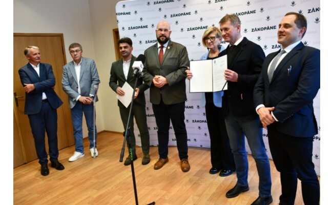 Zdjęcie artykułu pod tytułem Konferencja...