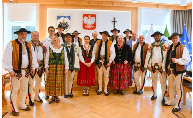 Zdjęcie artykułu pod tytułem Rezolucja w...